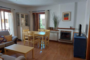Casa Bihotz - Bonito y céntrico apartamento con garaje en Sallent